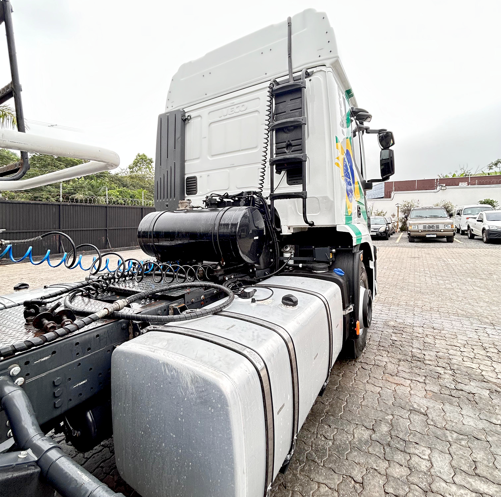 Cavalo Iveco STRALIS 600-S44T TB 6x2